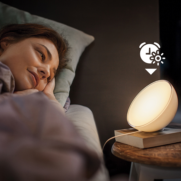Новинка от Philips портативная смарт-лампа Hue Go