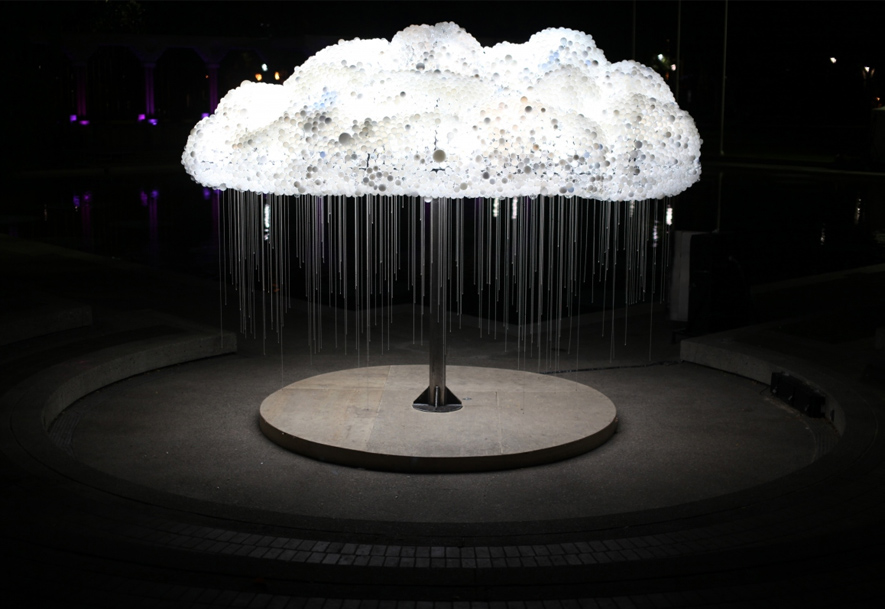 Удивительный экспонат Cloud